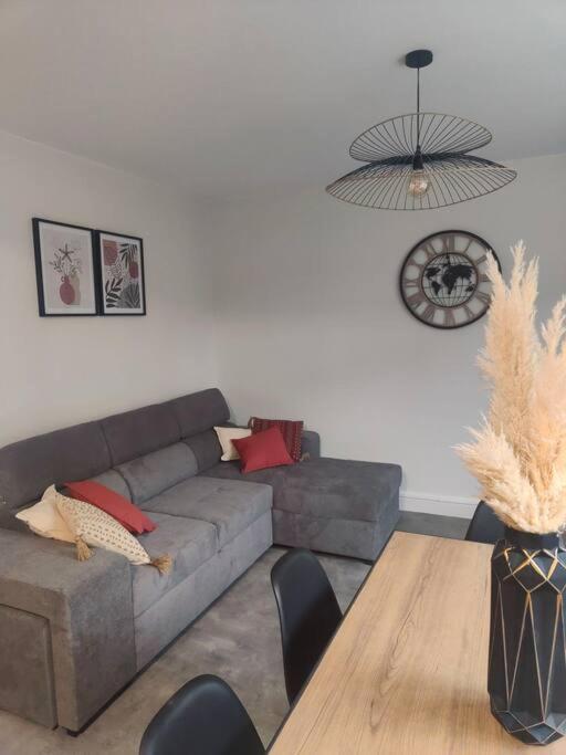 Entre Et Vignes 5 Min Zenith Grande Halle Auvergne Holiday home